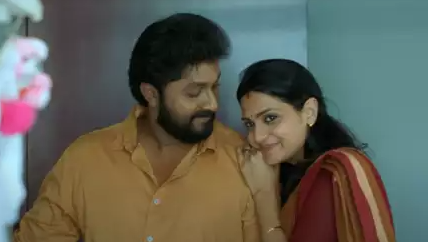 ധ്യാൻ ശ്രീനിവാസൻ നായകനാകുന്ന ഐഡിയിലെ പുതിയ ഗാനം റിലീസ് ആയി...